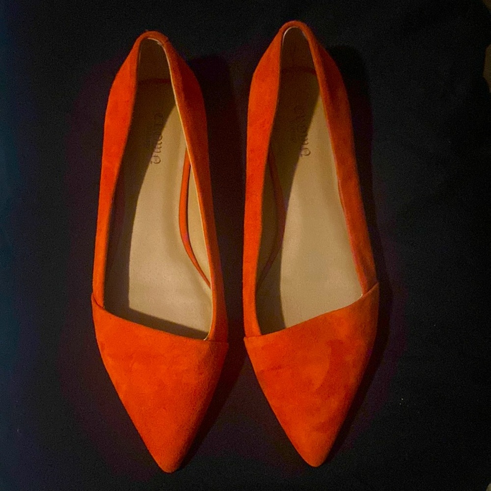 Crown Vintage flats